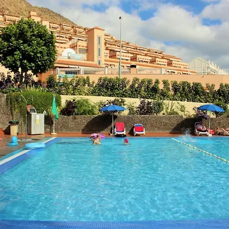 Διαμέρισμα 1 Bed Castle Harbour Apt With Pool View C120 *