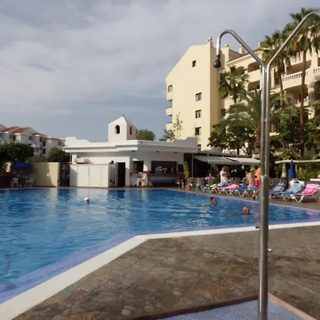 Διαμέρισμα 1 Bed Castle Harbour Apt With Pool View C120