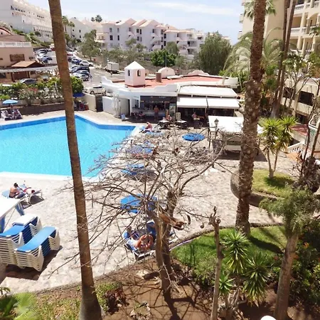 1 Bed Castle Harbour Apt With Pool View C120 * Лос Кристианос