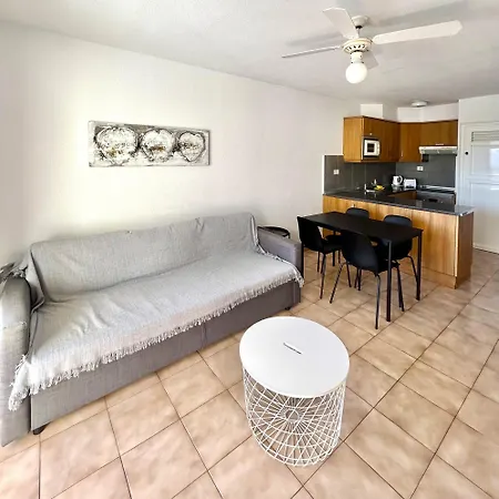 1 Bed Castle Harbour Apt With Pool View C120 Апартаменты