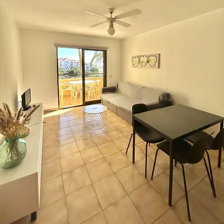 1 Bed Castle Harbour Apt With Pool View C120 * Лос Кристианос