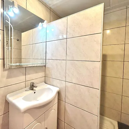 Апартаменты 1 Bed Castle Harbour Apt With Pool View C120 *